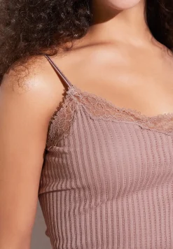 Maude Privé|Tops Spaghettis-Zimmerli Maude PrivéCaraco fines bretelles - mauve