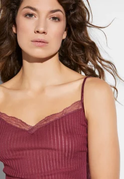 Maude Privé|Tops Spaghettis-Zimmerli Maude PrivéCaraco fines bretelles - cranberry